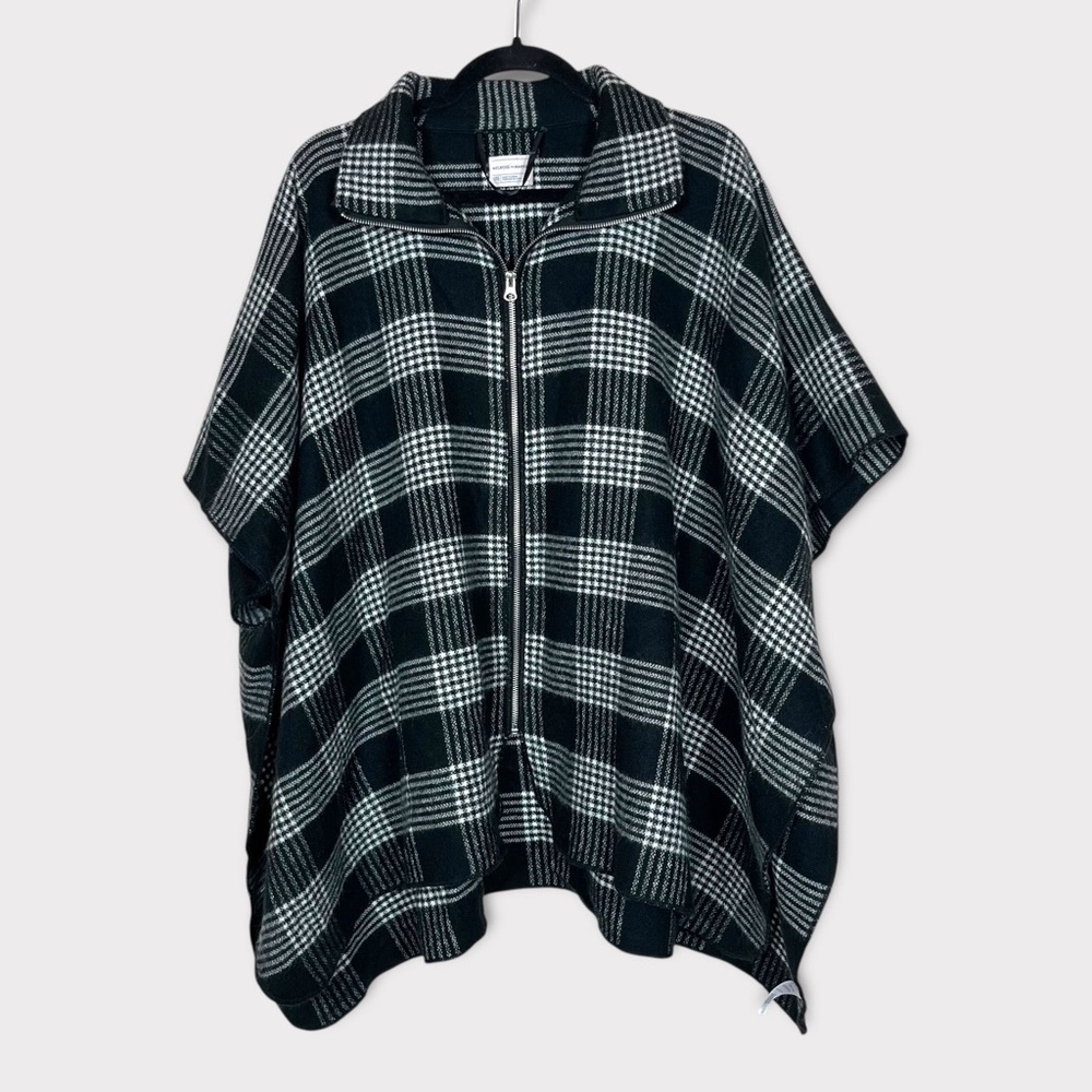 Melrose and Main Plaid Zippered Poncho OS Grunge Academia Preppy